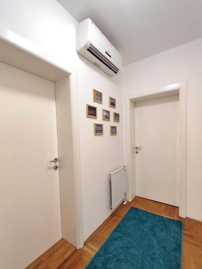 Apartman Ns Dan Private Parking 노비사드 외부 사진
